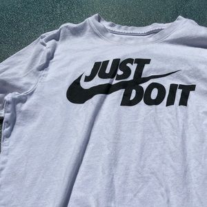 Nike tee